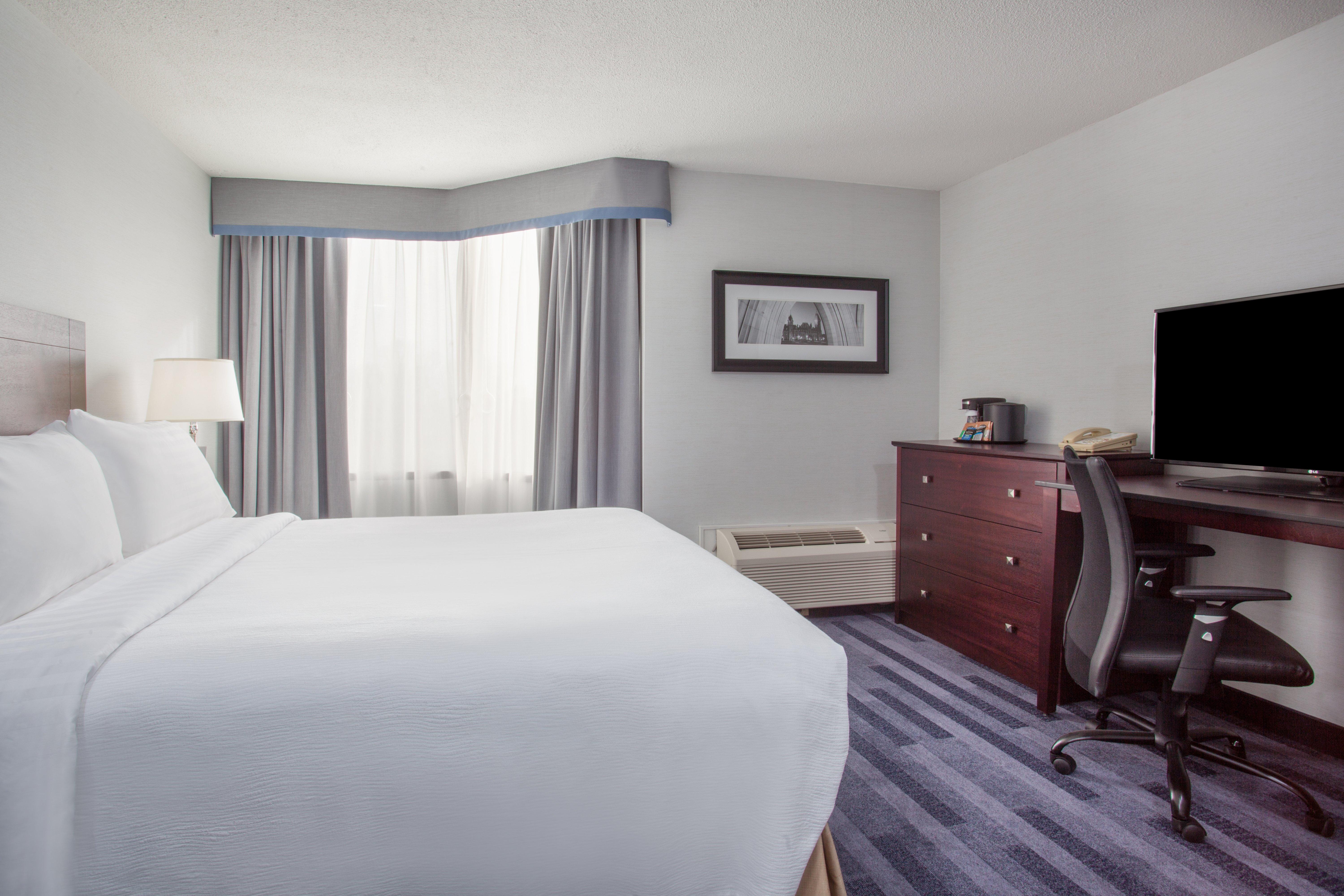 Hotel East By Ihg Ottawa