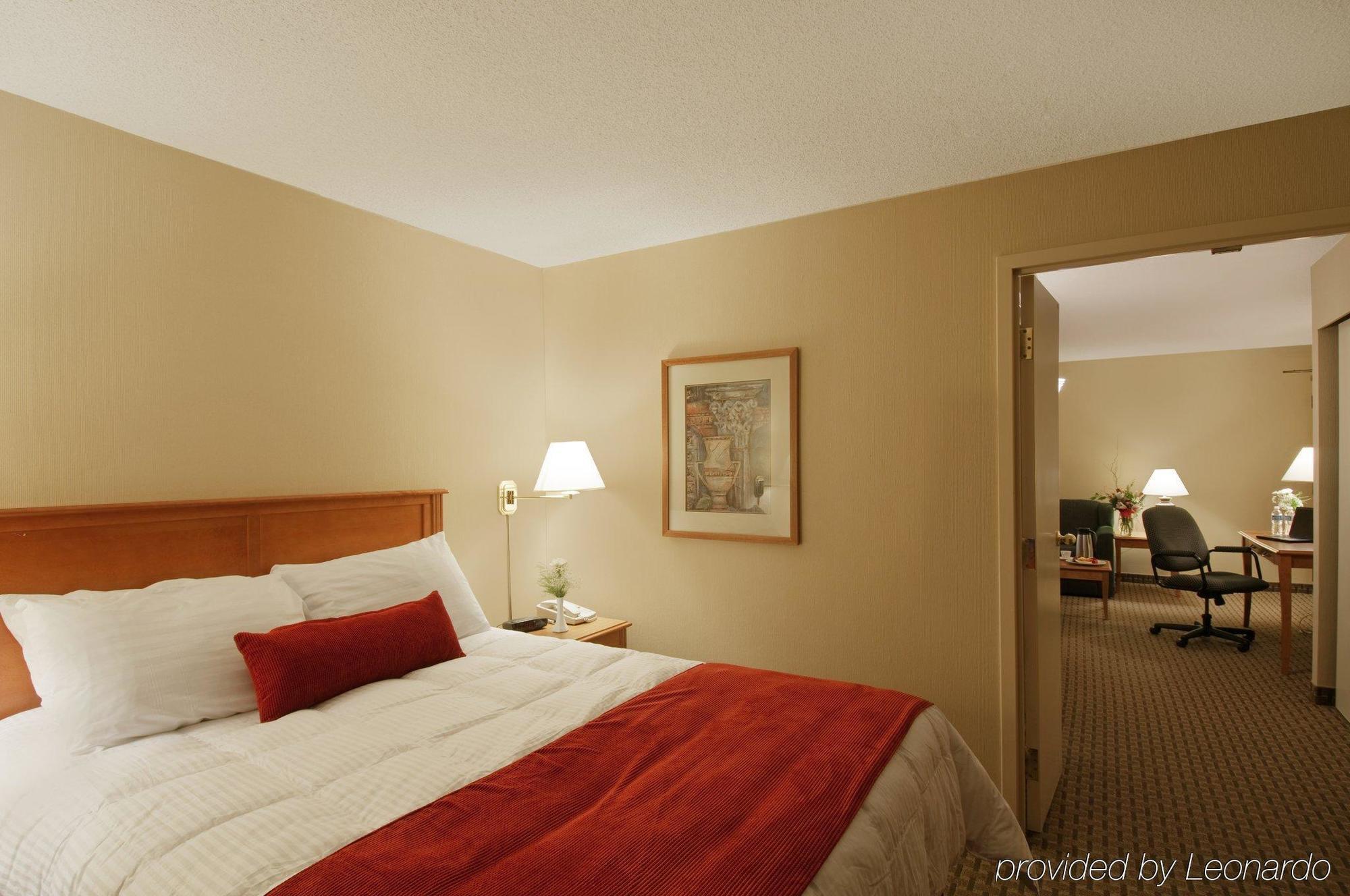 East By Ihg Hotel Ottawa