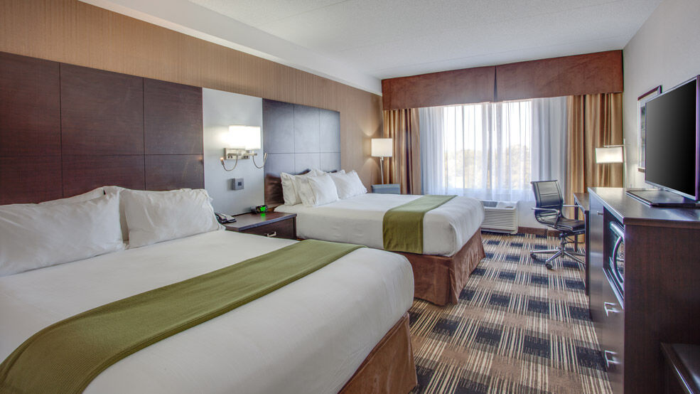 East By Ihg 4*