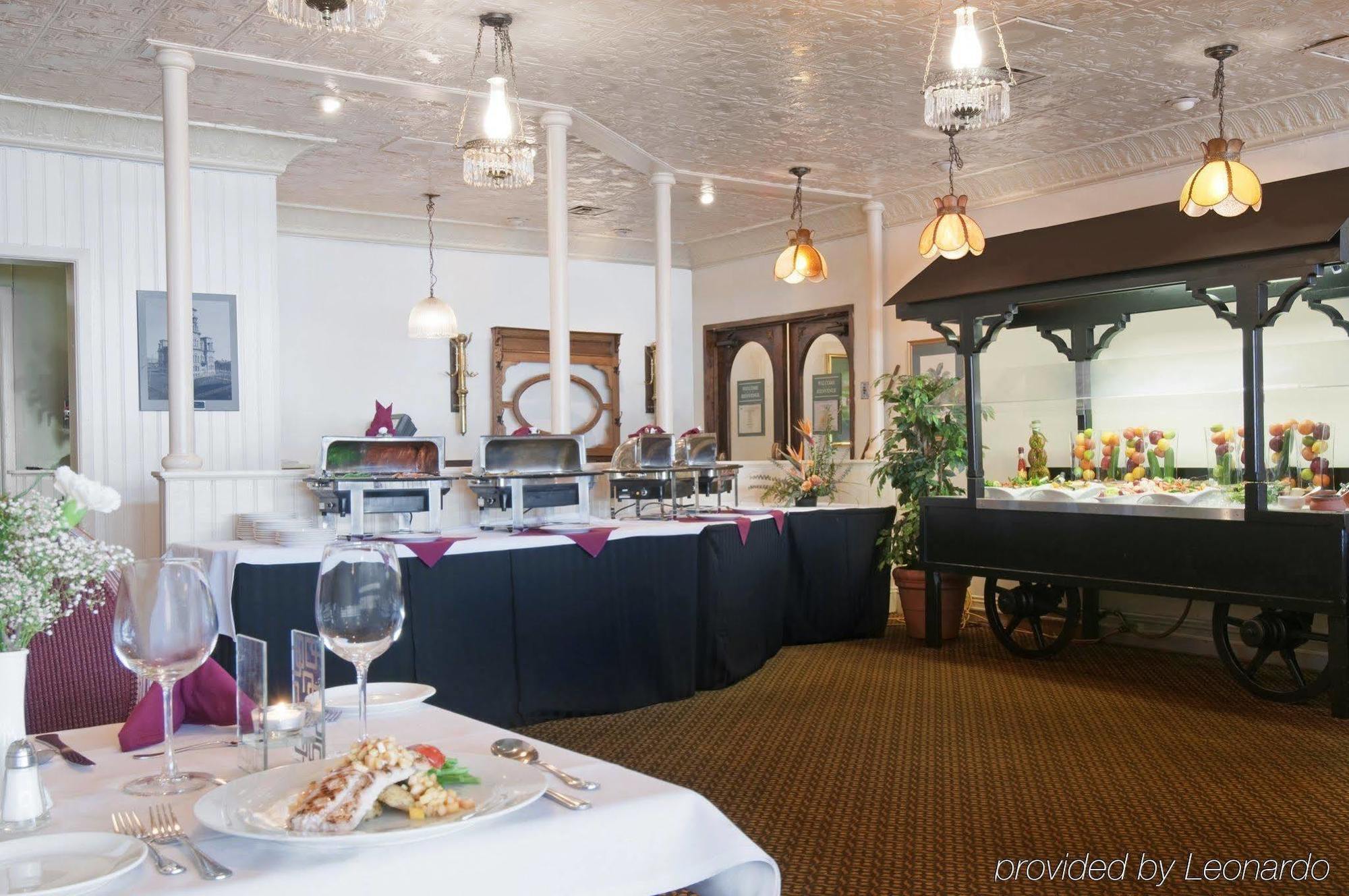 East By Ihg Ottawa